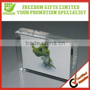 Top Quality Glass Cube Photo Frame thumbnail-1