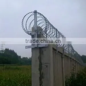 Cheap Barbed Wire Price per Roll Galvanized Razor Barbed Wire thumbnail-6