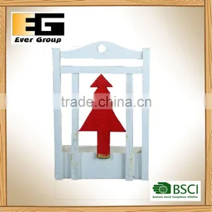Wall Hanging Wooden Garden Flower Baskets thumbnail-6