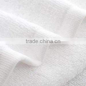 100% Combed Cotton White Face Towel for Hotel and Spa thumbnail-4