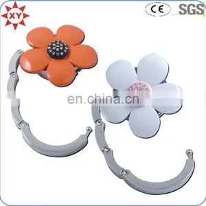Fancy Flower Design Epoxy Gold Metal Bag Hanger thumbnail-4