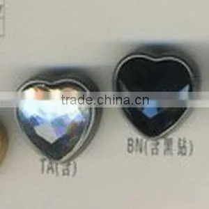 Super Shiny Fashion Taiwan Heart-shaped Quality Acrylic Buttons thumbnail-1