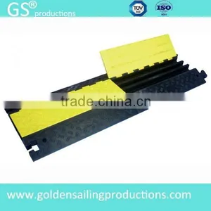 Outdoor Rubber Ramp, Low Price Small Cable Protector Ramp thumbnail-2
