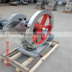 Single Punch Tablet Press thumbnail-1