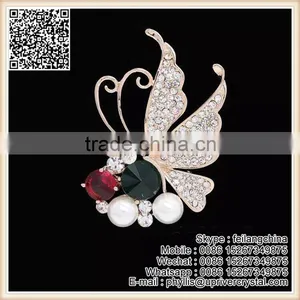 Angel Wings Crystal Pendant Brooch Ruby Diamond Rhinestone Brooch Pin thumbnail-3