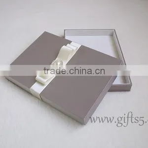 Custom Handmade Luxury Wedding Invitation Box With Ribbon thumbnail-4