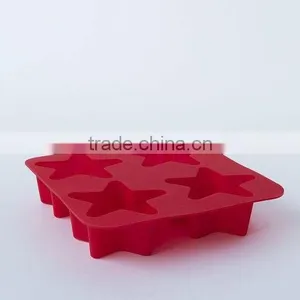 Skull Shape Ice Tray thumbnail-1