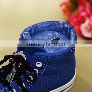 Custom Resin 3D Shoe Shape Money Box thumbnail-4