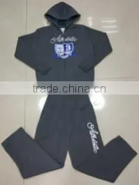China Wholesaler Stocklots Boy Fleece Suits in Stock thumbnail-6