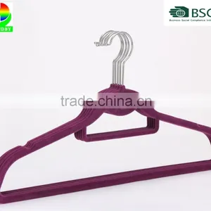 USA Supermarket Supplier Velvet Clothes Hanger With Hook and Tie Bar Standby thumbnail-1