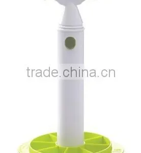 Plastic Pineapple Slicer thumbnail-1
