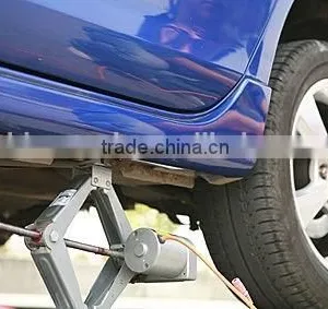 2000kgs 12 Volt Electric Hydraulic Car Jack thumbnail-3