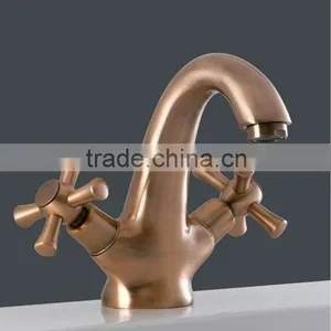 Brass Single Hole Pull Out Kitchen Tap thumbnail-1