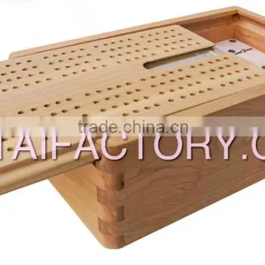 High Quality Dominoes and Cribbage Set in Natural Wood Box thumbnail-3