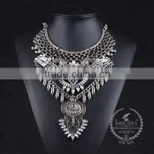 High Quality Vintage Rhinestone Chunky Statement Necklace Tin Alloy Fashion Women Pendant Necklace 6390091 thumbnail-1