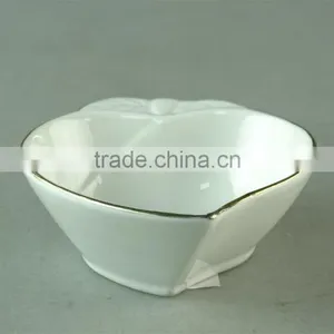 At Fire Sale Prices Beautiful Gold Edge Peach-shaped Super White Ceramic Dinner Dish for Restaurant,ceramic Dishes for Wholesale thumbnail-1