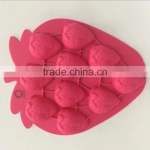 Strawberry Shape Silicone Plastic Ice Cube Tray Maker Mould thumbnail-2