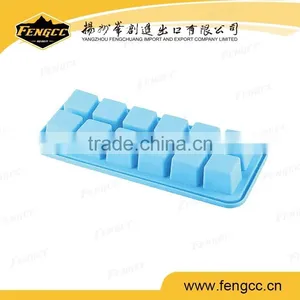 12 Cup Silicone Mini Cake Moulds , Silicone Muffin Baking Cupcake Pan Molds thumbnail-1