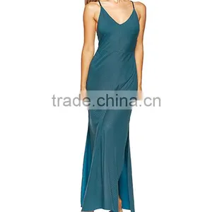 Wholesale Deep V Neck Maxi Beach Party Wear Dress Sexy Slit Ladies Western Long Backless Beachwear Dress thumbnail-2