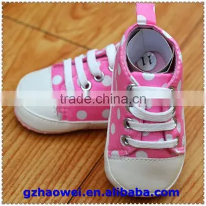 Polka Dot Printed Baby Footwear thumbnail-6