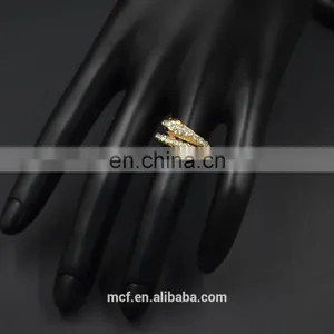 MCR-0028 Latest Fashion Design Gold Fake 18k Snake Ring ,wedding Engagement Ring thumbnail-3