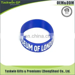 Hot Sale Custom Hand Bracelet Silicone Wristband Rubber Bracelet thumbnail-1