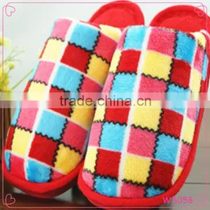 Comfortable Women Stylish Home Winter Slipper Warm Old Fashion Slippers thumbnail-1