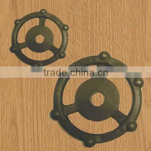 Solid Handwheel With Revolving Handle thumbnail-1
