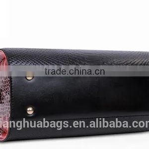 the Most Fashion Ladies Handbags With Python Pattern thumbnail-6