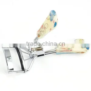New Design Eyelash Curler With Rabbit Cartoon Handle thumbnail-1