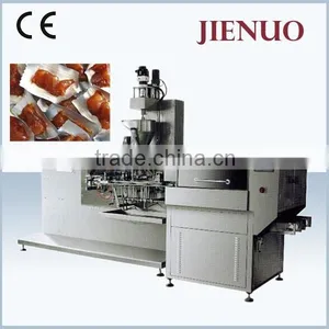 Full Automatic Economical Vaccum Packing Machine thumbnail-1