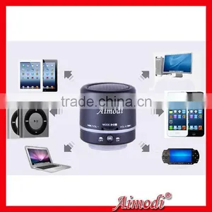 Modern Popular Novelty Music Mini Speaker With fm Radio Function thumbnail-6