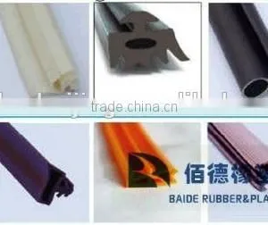 Custom Molded EPDM Sealing Strip thumbnail-1