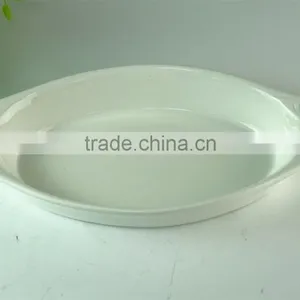 White Oval Shape Ceramic Bakeware Porcelain Bake Plate With Hands in Stocklots thumbnail-2