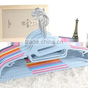 Factory Direct Supply of Dry and Wet Skid Plastic Hanger Multifunctional Clothes Hanger thumbnail-1