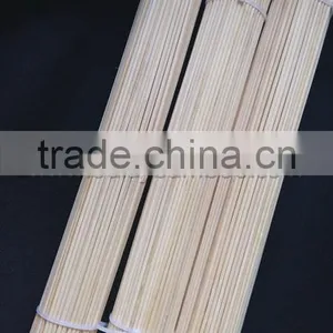 Well-dry Straight and Round Bamboo Sticks Supplier thumbnail-1