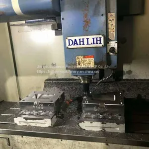Taiwan DAHLIH 1020 Vertical Machining Center thumbnail-1