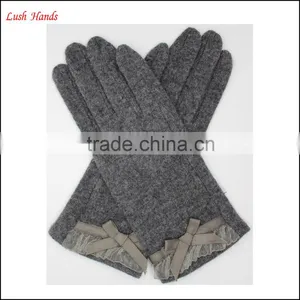 2016 Ladies Fingered Spandex Velvet Gloves With Lace Bow thumbnail-3