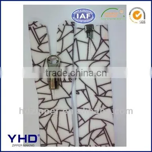 Separating Waterproof Zipper thumbnail-1