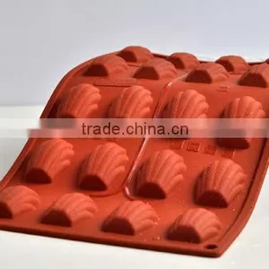 Silicone Cake Mold thumbnail-1
