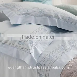 Hand Embroidery Bedding Set thumbnail-1