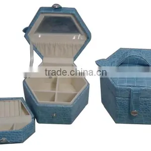 Leather Jewelry Case thumbnail-1