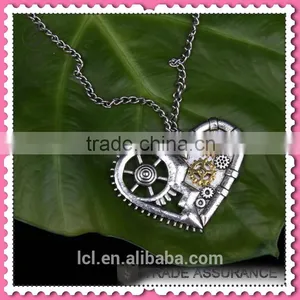 2015 Yiwu Fashion Imitation Jewelry Hot Sale Steampunk Necklace Gear Steam Heart Pendant Cameo Statement Necklace thumbnail-4