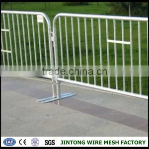 Removable Traffic Barrier Fence Heavy Duty Crowd Barricade thumbnail-1