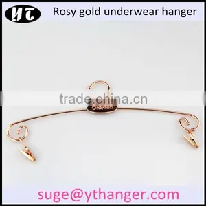 UM770 Metal Bra Display Hangers thumbnail-1