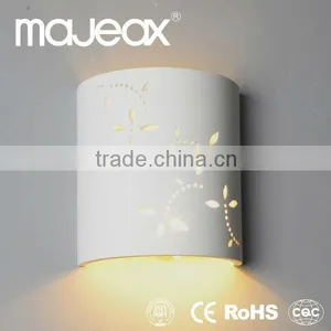 European White Gypsum Plaster Bedside 40W Wall Mounted Lamp thumbnail-1