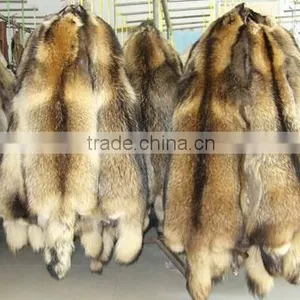 100% Natural Genuine Raccoon Fur Skin for Garment thumbnail-1