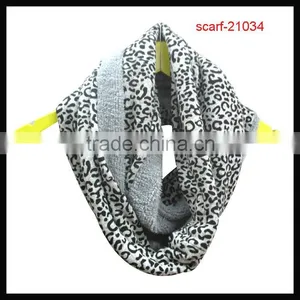 Infinity Loop Scarf thumbnail-1