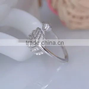 925 Sterling Silver Feather Shaped Cocktail Pave Setting Ring thumbnail-5
