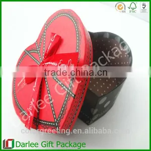 China Small Heart Shape Apple Packaging Box for Christmas Eve Decorations thumbnail-3